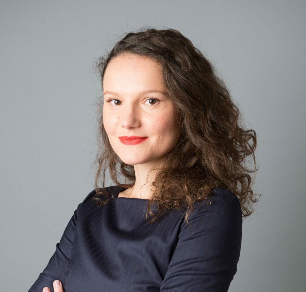 Isabelle Rucart – updated headshot